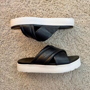 UGG Zayne Crossband Leather Platform Slide Sandal Size 7